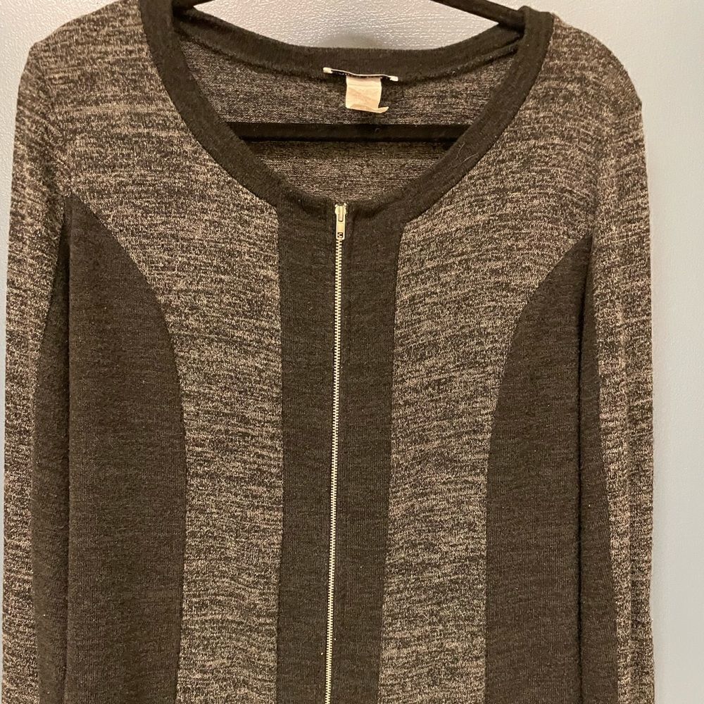 Ladies black with gray sweater Large